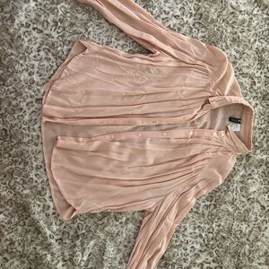 H&M peach blouse